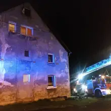 Zobacz zdjęcie: Zapaliła się sadza w kominie w budynku mieszkalnym w Modłej