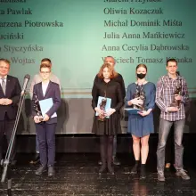 Zobacz zdjęcie: Najzdolniejsi uczniowie w powiecie uhonorowani. Gala „Zdolny Powiat” za nami
