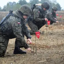 Zobacz zdjęcie: Ćwiczenia w Ośrodku Saperskim w Świętoszowie