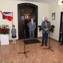 Zobacz zdjęcie: Edukacja była nadzieją. Upamiętnili pierwszych powojennych nauczycieli w Bolesławcu