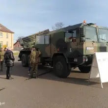 Zobacz zdjęcie: Pokaz sprzętu wojskowego w bolesławieckich koszarach