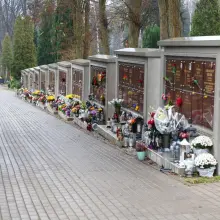 Zobacz zdjęcie: Inwestycje na terenie cmentarza w Bolesławcu