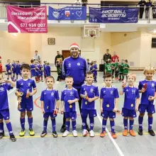 Zobacz zdjęcie: Mikołajkowy Cykl Turniejów Halowych o Puchar Starosty Bolesławieckiego Tomasza Gabrysiaka