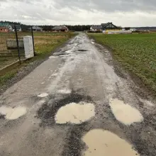 Zobacz zdjęcie: Dziurawa droga