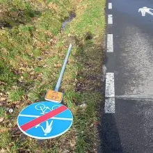 Zobacz zdjęcie: Akty wandalizmu na ścieżce rowerowej