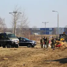 Zobacz zdjęcie: Niewybuch na strefie w Bolesławcu, na miejscu saperzy