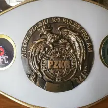 Zobacz zdjęcie: Kamil Dychała, zawodnik klubu Korio Bolesławiec, mistrzem Polski w K-1