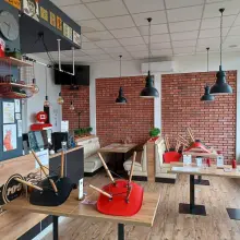 Zobacz zdjęcie: Wnętrze pizzeri