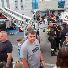 Zobacz zdjęcie: Pokaz strażacki na placu Piłsudskiego w Bolesławcu