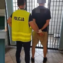 Zobacz zdjęcie: Podejrzani i łup
