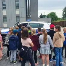 Zobacz zdjęcie: Wizyta dzieci w Komendzie Powiatowej Policji w Bolesławcu