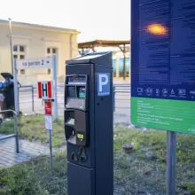 Zobacz zdjęcie: Parking przed dworcem PKP płatny