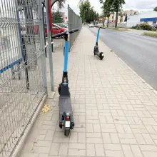 Zobacz zdjęcie: Hulajnogi przy ulicy Dolne Młyny w Bolesławcu