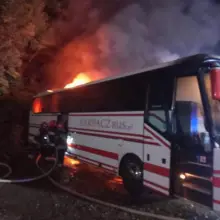 Zobacz zdjęcie: Pożar autobusów w Karpaczu