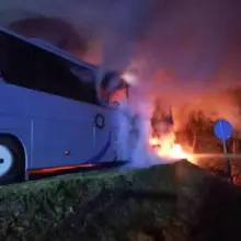 Zobacz zdjęcie: Pożar autobusów w Karpaczu