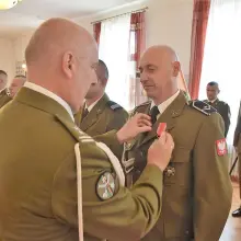 Zobacz zdjęcie: Uroczystość w 23 Śląskim Pułku Artylerii w Bolesławcu