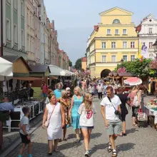 Zobacz zdjęcie: Święto ceramiki: kilka ujęć centrum Bolesławca w piątkowe południe