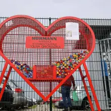 Zobacz zdjęcie: Wolna Gromadka i pracownicy Hörmanna pomagają małej dziewczynce!