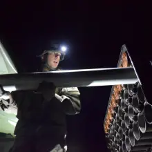 Zobacz zdjęcie: Nocne strzelanie żołnierzy z 23 Śląskiego Pułku Artylerii
