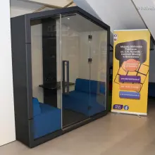 Zobacz zdjęcie: Kabina akustyczna w Centrum Wiedzy w Bolesławcu