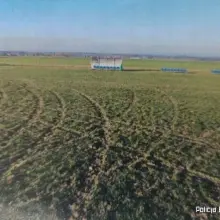 Zobacz zdjęcie: Zniszczone boisko
