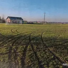 Zobacz zdjęcie: Zniszczone boisko