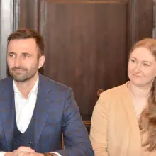 Zobacz zdjęcie: Podpisanie umowy w Sali Rajców bolesławieckiego ratusza