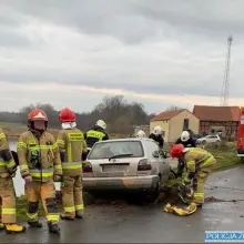 Zobacz zdjęcie: Poranną jazdę Volkswagenem zakończył w stawie
