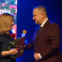 Zobacz zdjęcie: Powiatowe jednostki i uczniowie szkół uhonorowani
