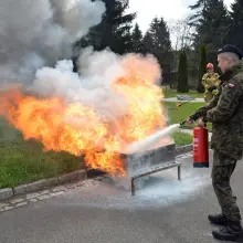 Zobacz zdjęcie: Alarm pożarowy w jednostce wojskowej w Bolesławcu