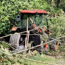 Zobacz zdjęcie: Policja zatrzymała dwóch mężczyzn, którzy ukradli z firmy dwa pojazdy i narzędzia