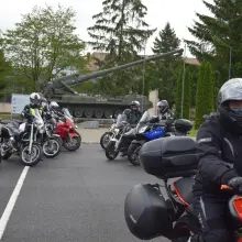 Zobacz zdjęcie: Rajd motocyklowy weteranów z 23 Pułku Artylerii
