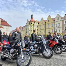 Zobacz zdjęcie: Rajd żołnierzy na bolesławieckim rynku