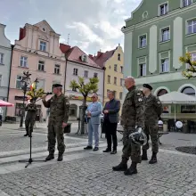 Zobacz zdjęcie: Rajd żołnierzy na bolesławieckim rynku