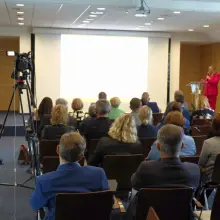 Zobacz zdjęcie: Uczestnicy konferencji ws. budowy mostu na Bobrze