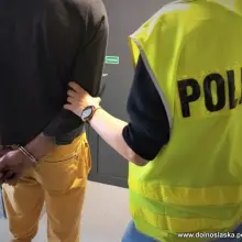 Zobacz zdjęcie: Podejrzani i łup