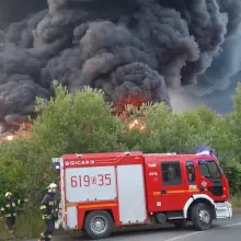 Zobacz zdjęcie: Wielki pożar składowiska opon. Z żywiołem walczy 25 zastępów straży pożarnej