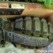Zobacz zdjęcie: Podejrzany i granat