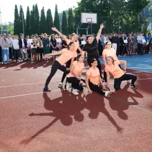 Zobacz zdjęcie: Rozpoczęcie roku szkolnego w świeżo wyremontowanej „Budowlance” w Bolesławcu