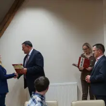 Zobacz zdjęcie: Najzdolniejsi uczniowie z gminy Nowogrodziec uhonorowani
