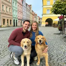 Zobacz zdjęcie: Kevin Bubolz, jego żona i goldeny z wizytą w powiecie bolesławieckim