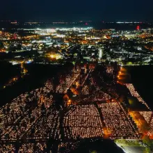 Zobacz zdjęcie: Bolesławiecki cmentarz nocą