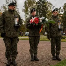 Zobacz zdjęcie: Świętoszowscy pancerniacy pamiętali o zmarłych kolegach