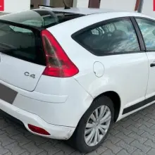 Zobacz zdjęcie: Auto i papierosy