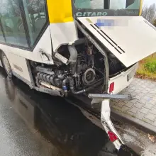 Zobacz zdjęcie: Lubań: pociąg zderzył się z autobusem