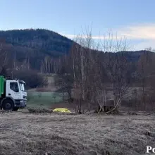 Переглянути фотографію: 25-річний чоловік загинув під колесами сміттєвоза