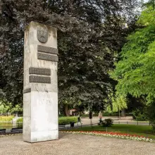Zobacz zdjęcie: Słup milowy wskazujący odległości do najważniejszych miast europejskich Grzegorz Matoryn