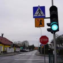 Zobacz zdjęcie: Sygnalizacja świetlna na skrzyżowaniu ul. Staszica i Góralskiej w Bolesławcu