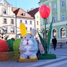 Zobacz zdjęcie: Świąteczne ozdoby na rynku w Bolesławcu