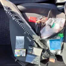 Zobacz zdjęcie: Auto, narkotyki i podejrzany